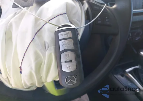 2016 Mazda Mazda3 I Sport из США, поврежденный, VIN JM1BM1U7XG1319534